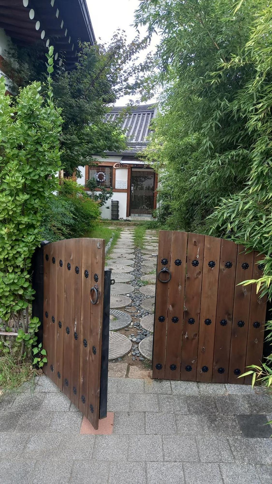 Adam Guesthouse Gyeongju Esterno foto